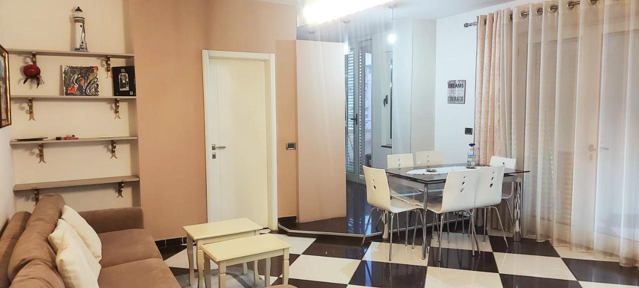 Lovely Apartment In Heart Of Tiranë Luaran gambar